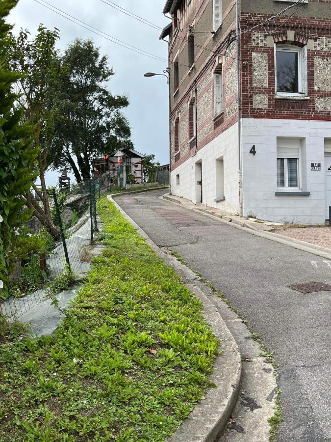 Chez Laeti Appartement Type F2 Fecamp Bagian luar foto